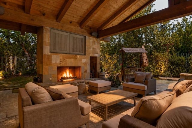 16201 Meadowcrest Road, Sherman Oaks, CA 91403 — photo 59 of 73