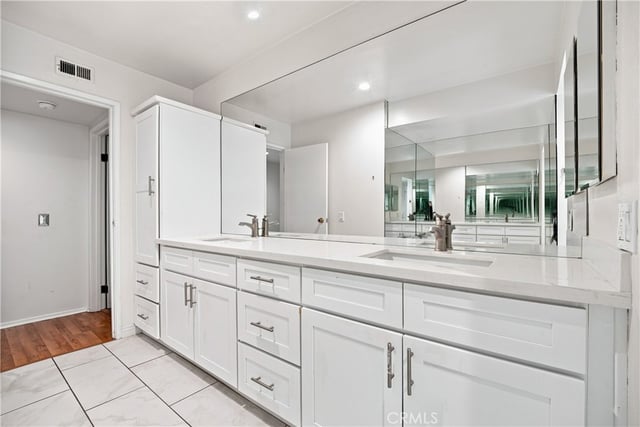 4675 Willis Avenue 105, Sherman Oaks, CA 91403 — photo 18 of 34