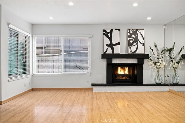 4675 Willis Avenue 105, Sherman Oaks, CA 91403 — photo 5 of 34