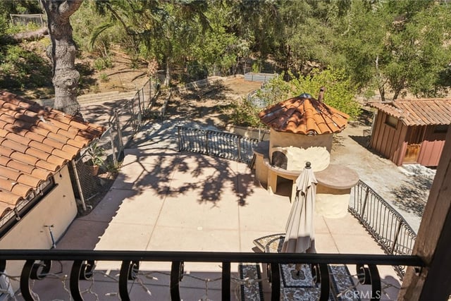 736 Crater Oak Drive, Calabasas, CA 91302 — photo 20 of 44