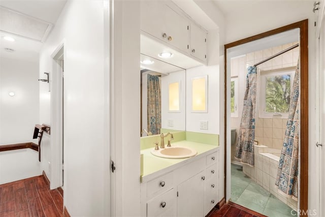 736 Crater Oak Drive, Calabasas, CA 91302 — photo 37 of 44