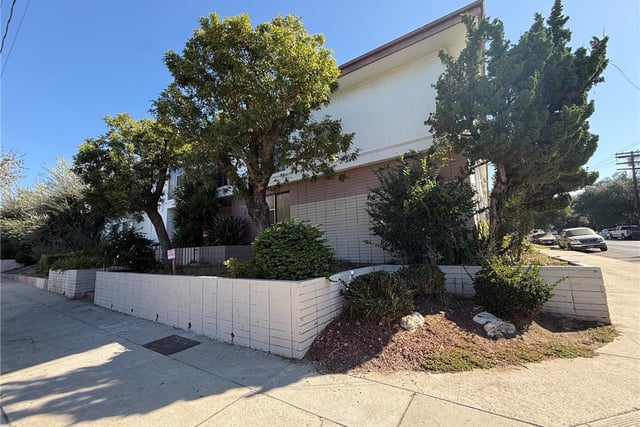 13040 Dronfield Ave 1, Sylmar, CA 91342 — photo 5 of 6