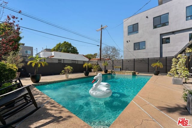 1903 Preuss Road, Los Angeles, CA 90034 — photo 35 of 44