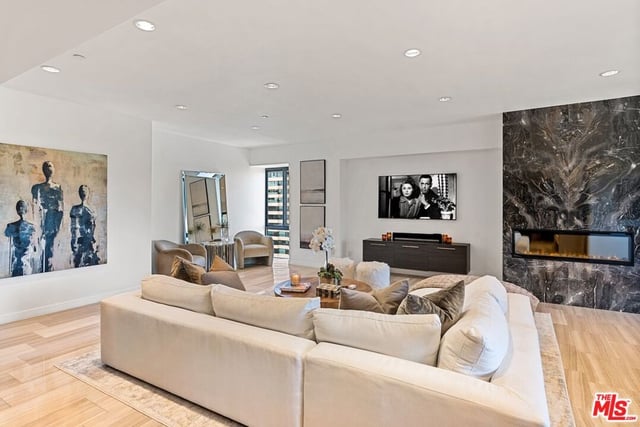 10445 Wilshire Boulevard 1905, Los Angeles, CA 90024 — photo 15 of 74