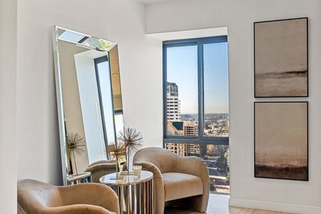 10445 Wilshire Boulevard 1905, Los Angeles, CA 90024 — photo 18 of 74