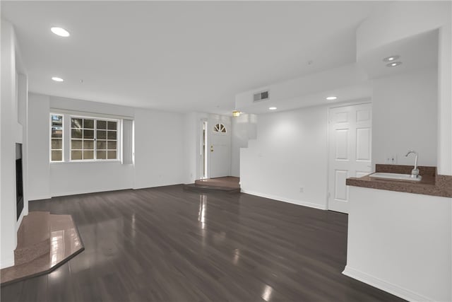 821 N Garfield Avenue 4, Alhambra, CA 91801 — photo 2 of 15