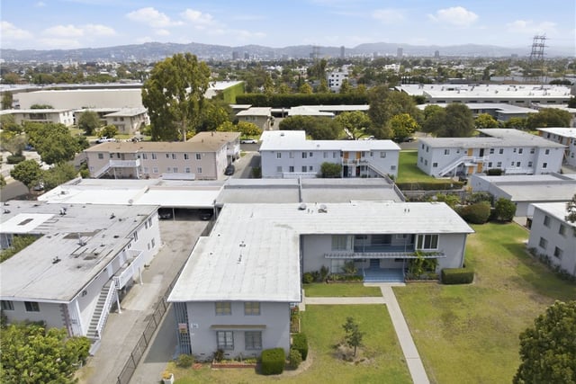 5651 Clemson Street, Los Angeles, CA 90016 — photo 29 of 34