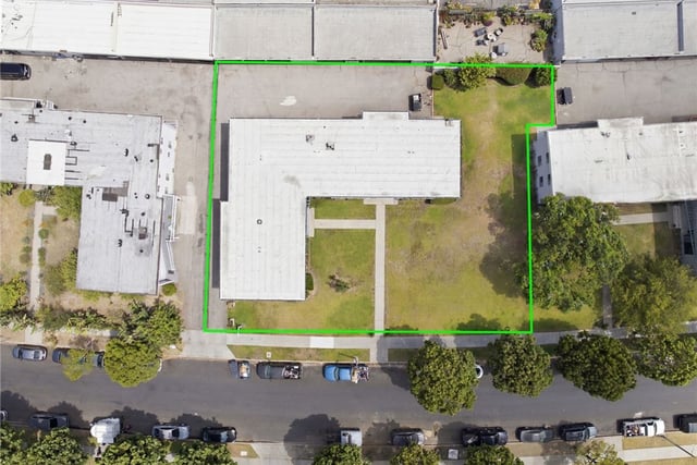 5651 Clemson Street, Los Angeles, CA 90016 — photo 3 of 34