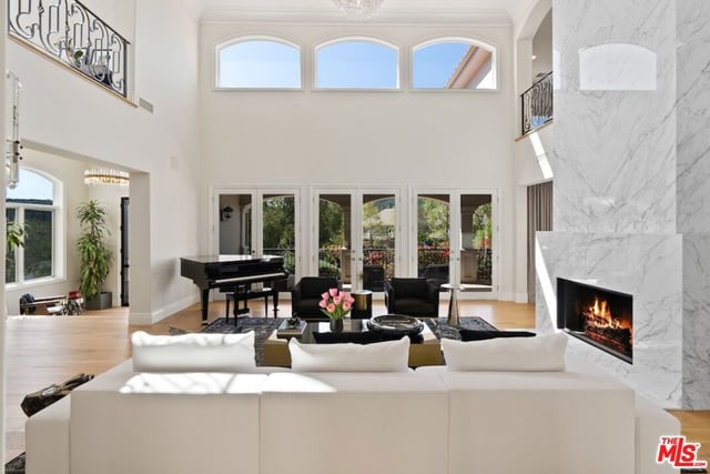 23593 Park South Street, Calabasas, CA 91302 — photo 11 of 74