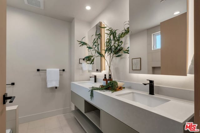 117 W Plymouth, Inglewood, CA 90302 — photo 19 of 32