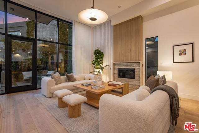 922 West Knoll Drive, West Hollywood, CA 90069 — photo 3 of 46