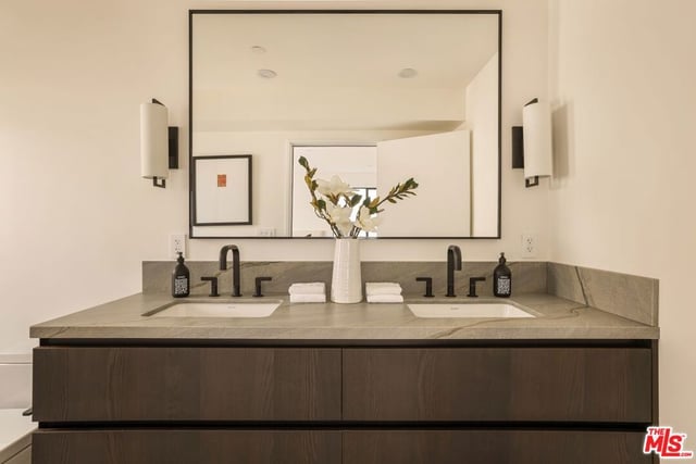 922 West Knoll Drive, West Hollywood, CA 90069 — photo 34 of 46