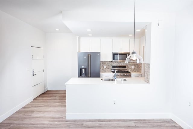 1101 S Harvard Boulevard 510, Los Angeles, CA 90006 — photo 9 of 24