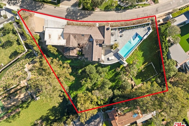357 Crown Drive, Los Angeles, CA 90049 — photo 21 of 23