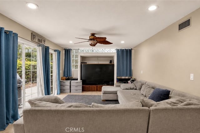 3243 Yardley, Simi Valley, CA 93063 — photo 54 of 75