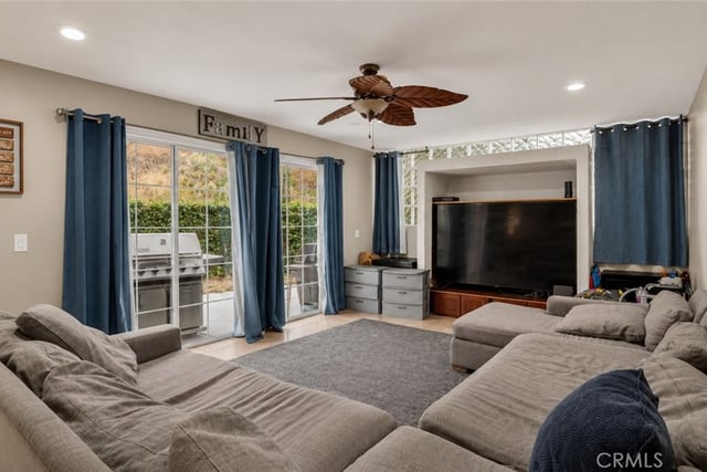 3243 Yardley, Simi Valley, CA 93063 — photo 55 of 75