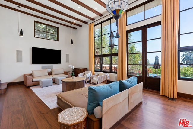 9140 St Ives Drive, Los Angeles, CA 90069 — photo 27 of 74