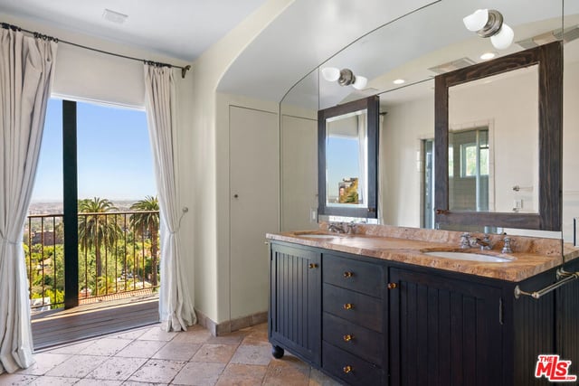 9140 St Ives Drive, Los Angeles, CA 90069 — photo 35 of 74