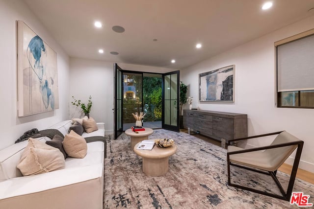 10352 Riverside Drive 103A, Toluca Lake, CA 91602 — photo 13 of 51