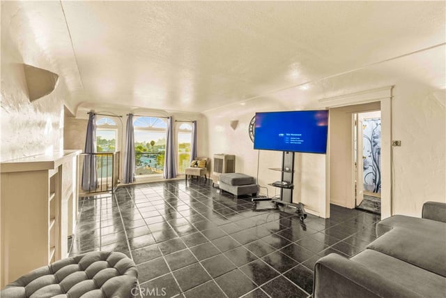 1521 Helen Dr, Los Angeles, CA 90063 — photo 3 of 23