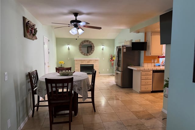 28243 Royal, Castaic, CA 91384 — photo 10 of 26