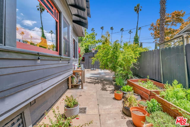 1812 S Bronson Avenue, Los Angeles, CA 90019 — photo 46 of 48