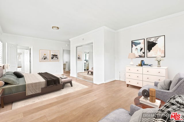 570 S Van Ness Avenue, Los Angeles, CA 90020 — photo 26 of 34