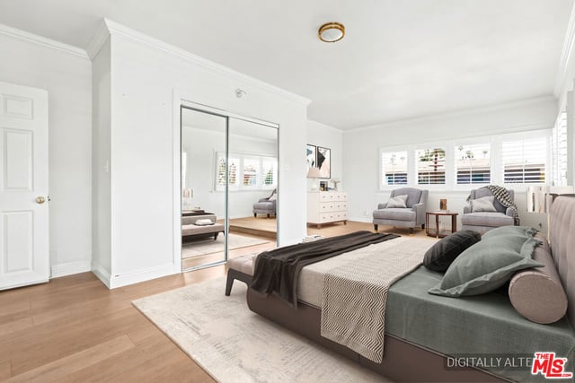 570 S Van Ness Avenue, Los Angeles, CA 90020 — photo 28 of 34