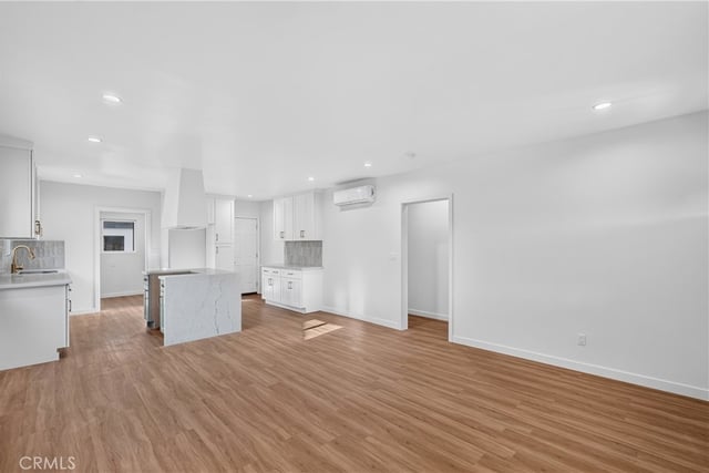 2106 W 94th Pl, Los Angeles, CA 90047 — photo 6 of 51