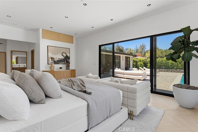 5500 Fenwood, Woodland Hills, CA 91367 — photo 49 of 73