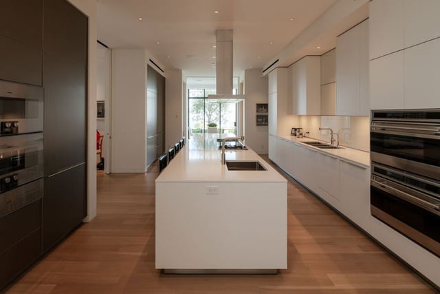 9966 Beverly Grove Drive, Beverly Hills, CA 90210 — photo 16 of 45