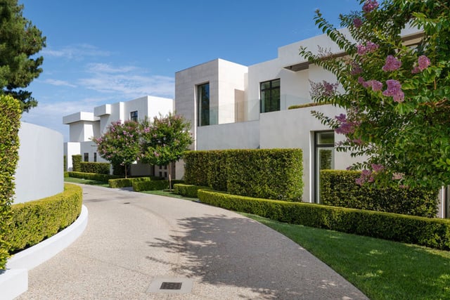 9966 Beverly Grove Drive, Beverly Hills, CA 90210 — photo 4 of 45