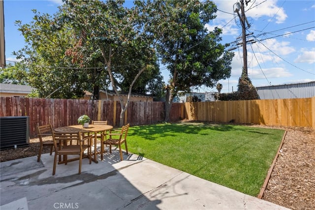 3705 S St Andrews, Los Angeles, CA 90018 — photo 25 of 27