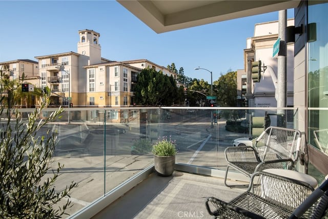 380 Cordova Street 407, Pasadena, CA 91101 — photo 14 of 22