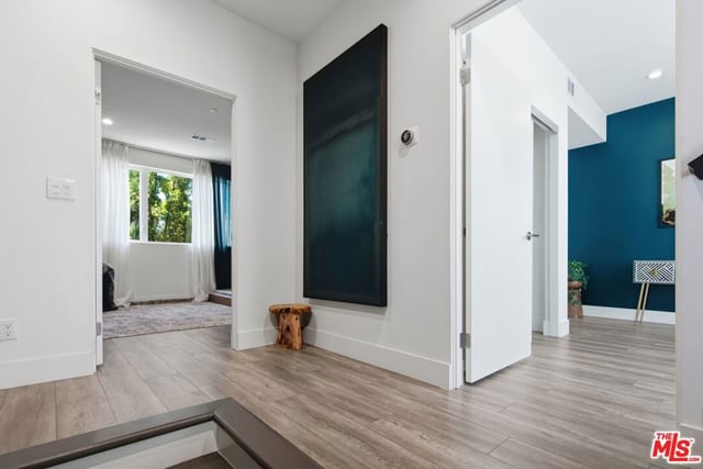 5504 W Olympic Boulevard, Los Angeles, CA 90036 — photo 14 of 35