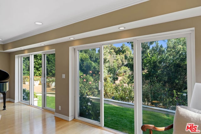12750 Mulholland Drive, Beverly Hills, CA 90210 — photo 7 of 36