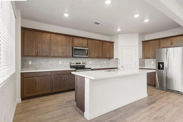 323 Viceroy Way, Brentwood, CA 94513 — photo 3 of 15