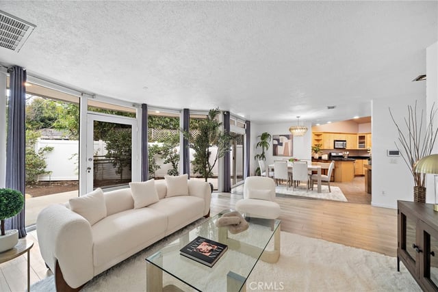 10540 W Olympic Boulevard, Los Angeles, CA 90064 — photo 7 of 54