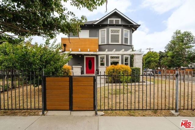 1476 W 37th Drive, Los Angeles, CA 90018 — photo 2 of 67
