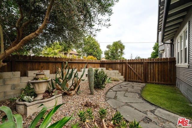 1476 W 37th Drive, Los Angeles, CA 90018 — photo 59 of 67