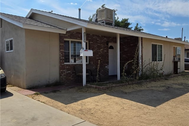 38527 36th st east, Palmdale, CA 93550 — photo 3 of 38