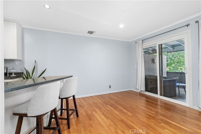 4252 fair Avenue 22, Studio City, CA 91602 — photo 9 of 32