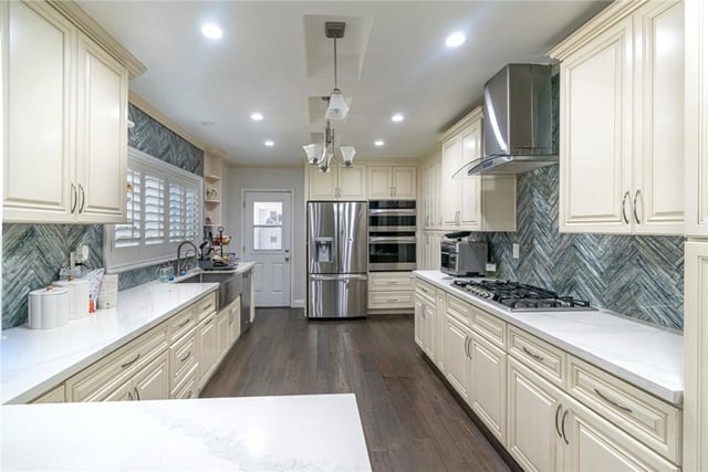 8346 Lexington, Downey, CA 90241 — photo 15 of 39