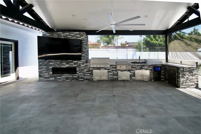 8346 Lexington, Downey, CA 90241 — photo 16 of 39