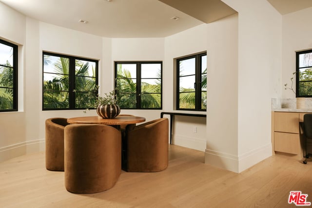 1748 Correa Way, Los Angeles, CA 90049 — photo 15 of 63