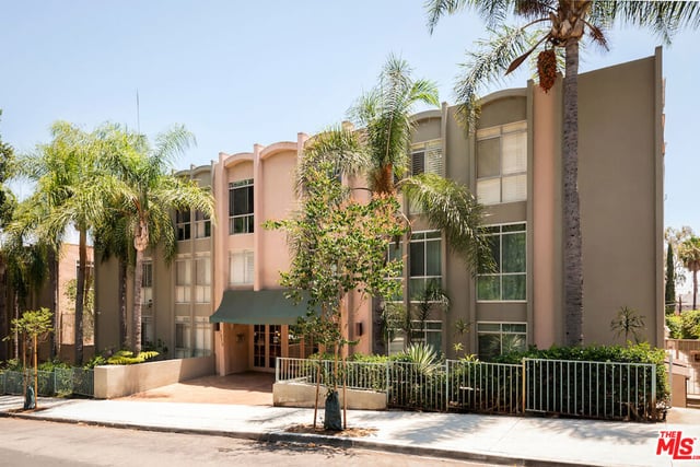 7270 Hillside Avenue 204, Los Angeles, CA 90046 — photo 10 of 14