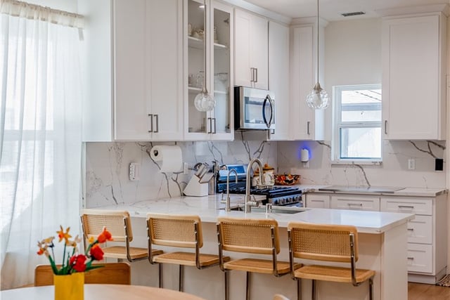1452 W 22nd, Los Angeles, CA 90007 — photo 12 of 26