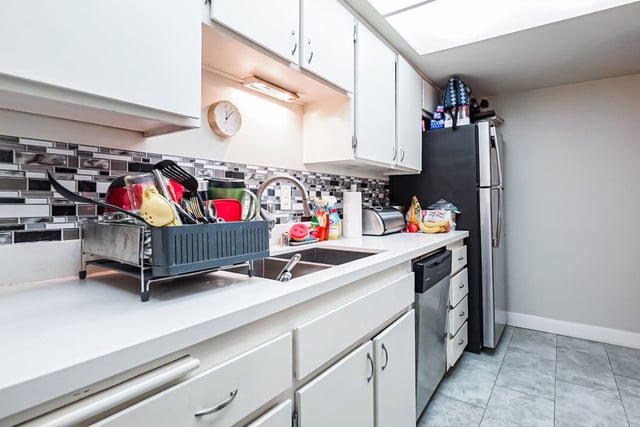 6151 Canterbury Drive 103, Culver City, CA 90230 — photo 11 of 23