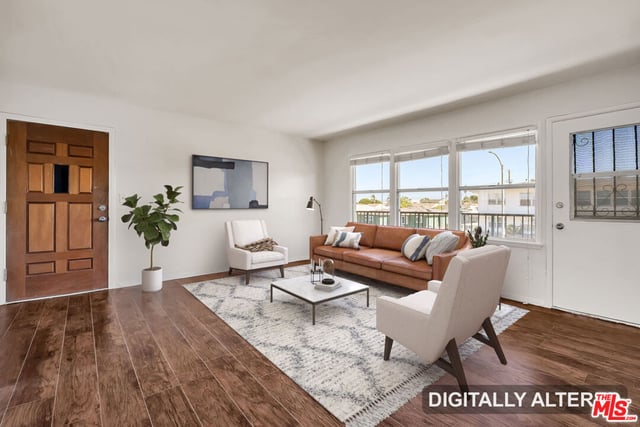 3311 3/4 W 77th Street, Los Angeles, CA 90043 — photo 2 of 21