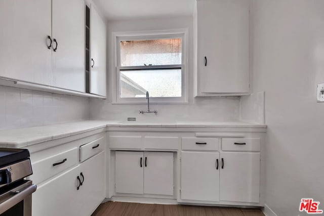 3311 3/4 W 77th Street, Los Angeles, CA 90043 — photo 7 of 21